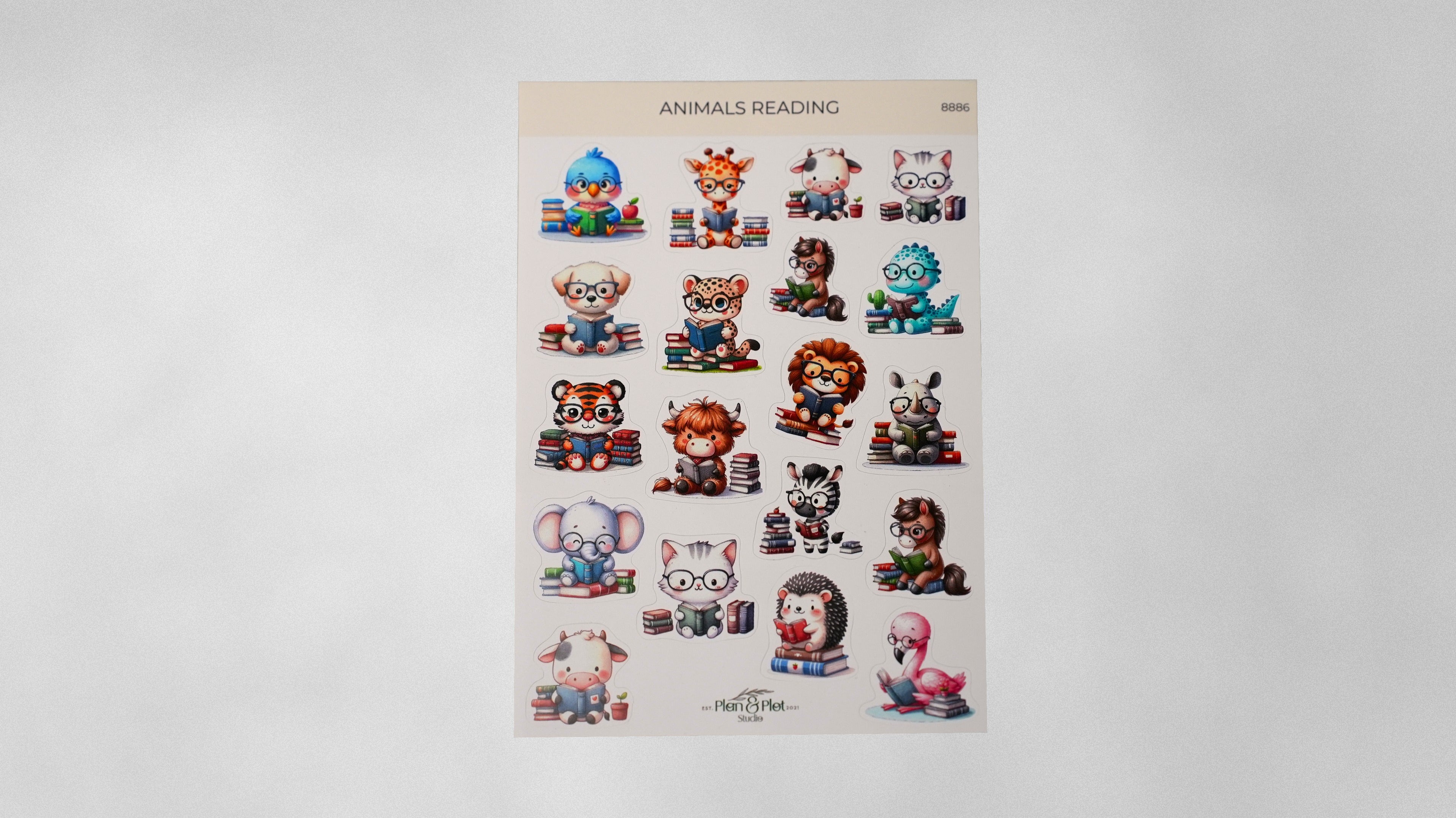 Stickervel 'Animals reading'